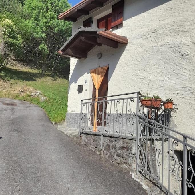 La Casetta Delle Nuvole Mazzo di Valtellina Экстерьер фото